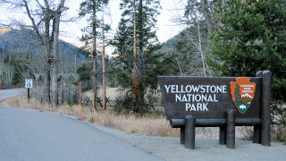 Entrance Yellowstone National Park