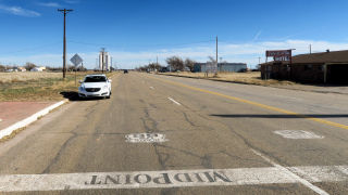 Car at Route66 midpointJPG