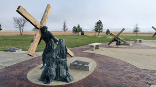 Crucifiction Groom Tx