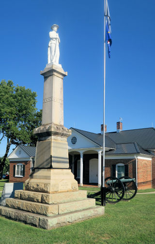 Memorial Confederate dead Appomattox 
