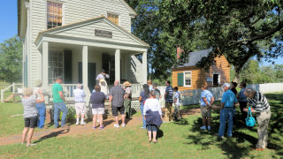 Re enactment Appomattox Courthouse 