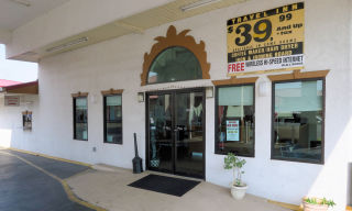 Travel Inn Natchez Front Desk 